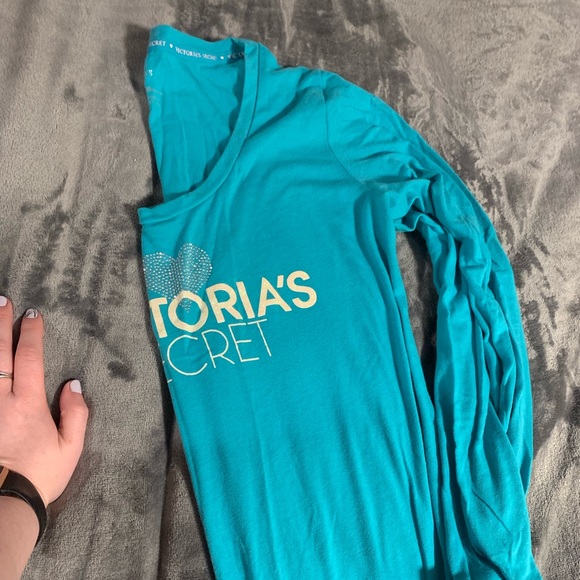 Sold βοΈπ΄ π΄ π΄ - Picture 3 of 5